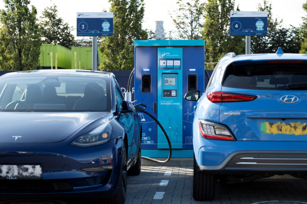 SSE signs major partnership to bring EV charging to 20 retail parks across the UK. Image: SSE Energy Solutions.