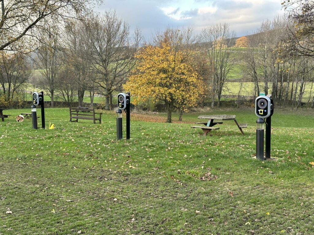 The chargepoints will also enable revenue and publicity opportunities for local businesses by displaying advertising. Image: Pilot Group.