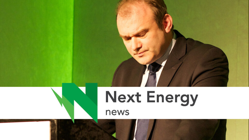 Ed Davey praised for strict 2030 carbon targets