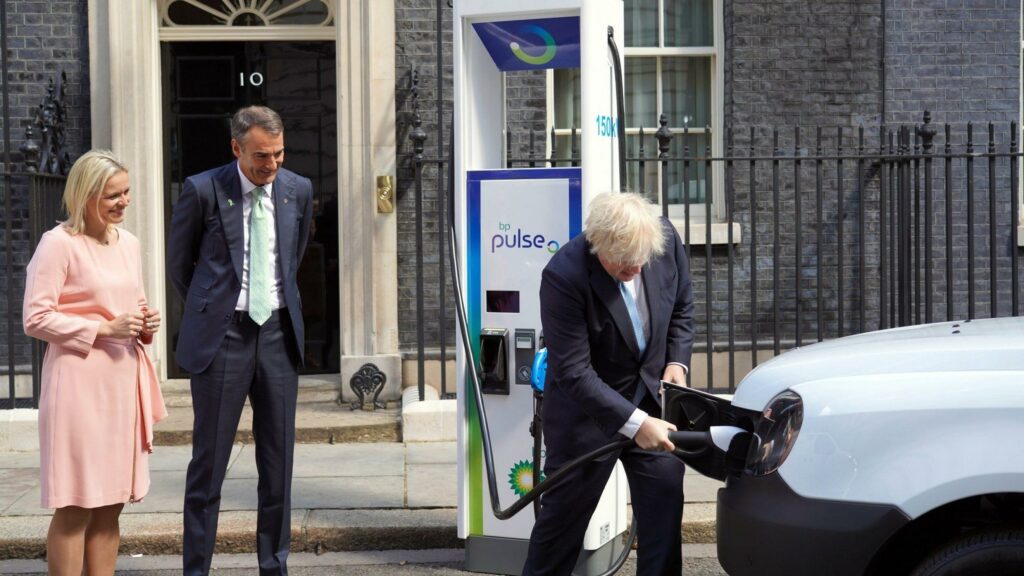 Prime Minister Boris Johnson using a BP Pulse chargepoint. Image: BP.