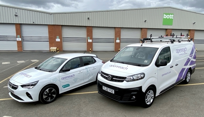 Vauxhall's Vivaro-e vans and Corsa-e cars will join Openreach's fleet. Image: Vauxhall.