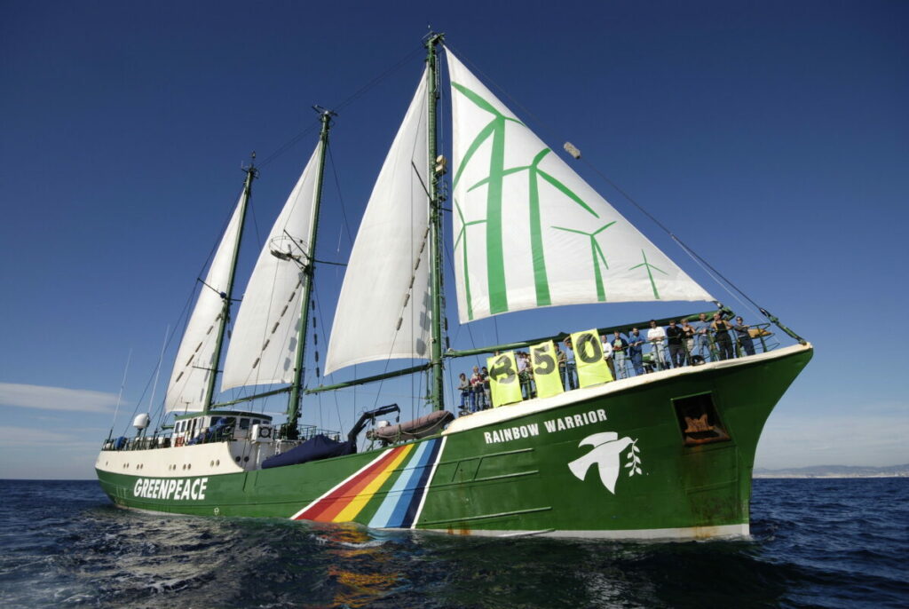 Greenpeace Rainbow Warrior -- off the coast of Barcelona. Image: Greenpeace via Flickr