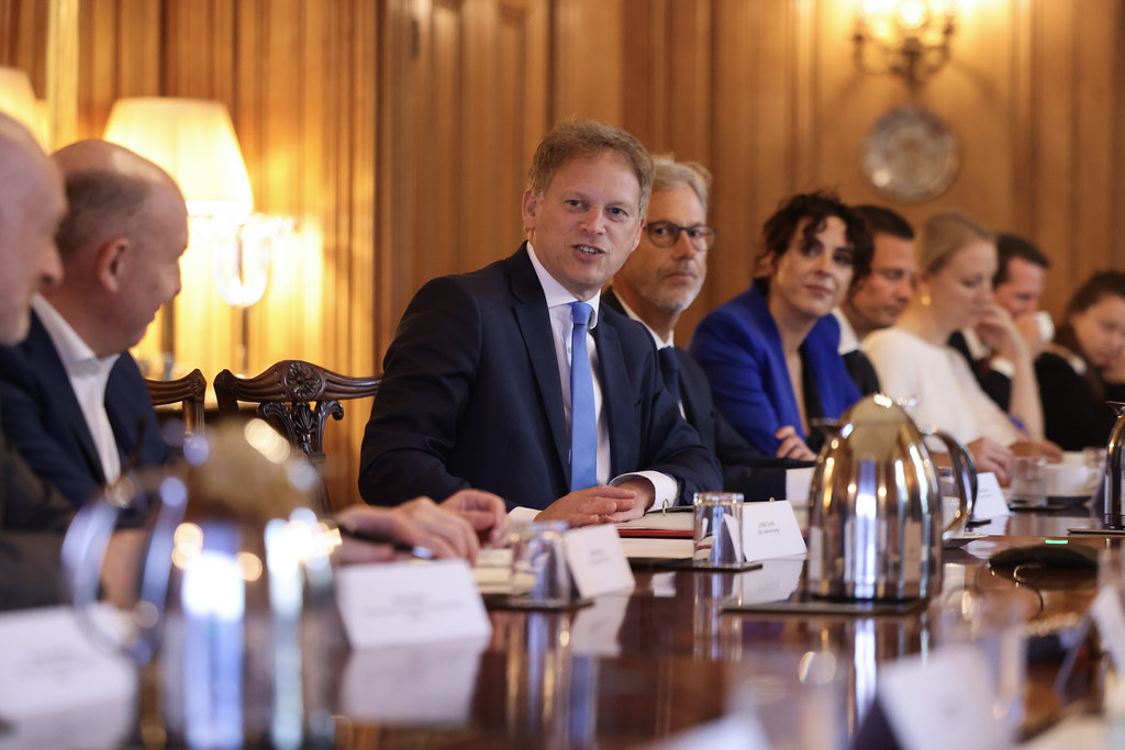 The Secretary of State for Energy Security and Net Zero, Grant Shapps hosts an energy security round table in the state dining room at No10 Downing Street. Image: Rory Arnold / No 10 Downing Street