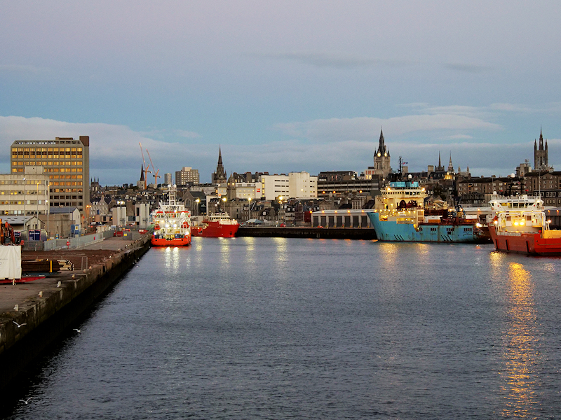 The UK government announces the country has halved its carbon emissions. Image: David Dickson (geograph).