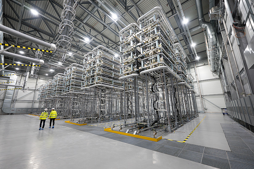 Viking link Valve Hall pic 2- Credit Siemens Energy