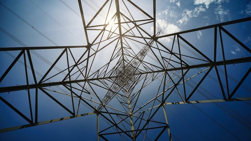 A pylon shot from below