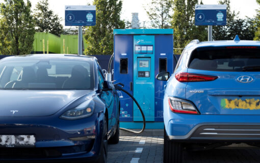 SSE signs major partnership to bring EV charging to 20 retail parks across the UK. Image: SSE Energy Solutions.