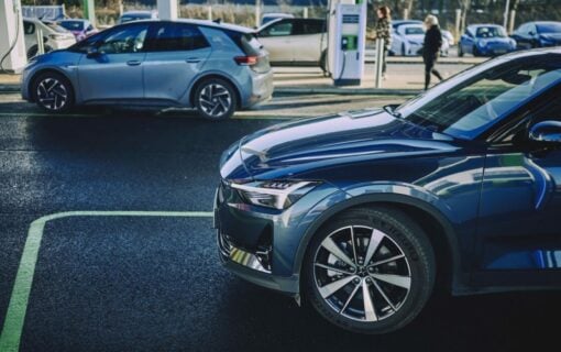 EV Lloyds Parked near charging points