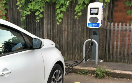 Paua recently trialed its plug and charge solution at a Mer EV fast AC charge. Image: Paua