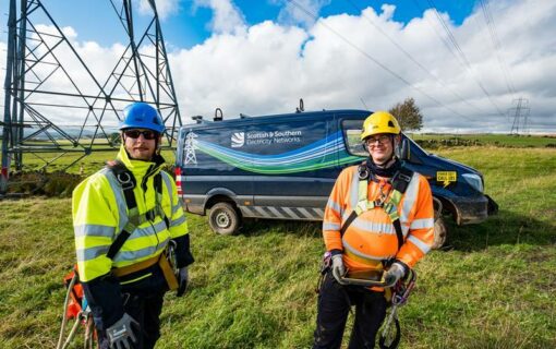 SSEN Transmission Line Workers and Van