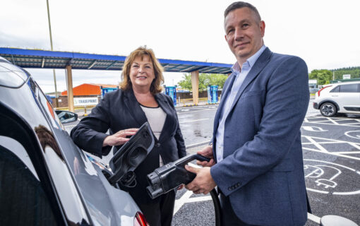 Simon Cowling, Director, EV at SSE, with Fiona Hyslop, Scottish Cabinet Secretary for Transport open the new Myrekirk EV Charging Hub in Dundee