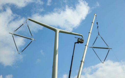 T-pylon diamond insulators being installed