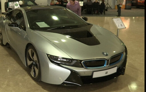 BMW praises British-built i8 engine