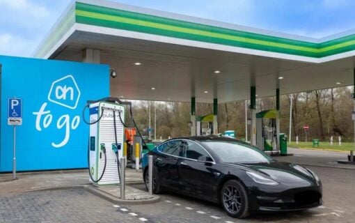 bp-forecourt-pulse-charger.jpg.img.1024.medium