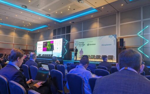 Mike Thompson speaks at the Energy Storage Summit.